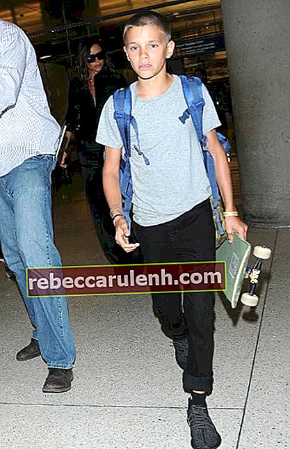 Ромео Бекхэм в аэропорту Лос-Анджелеса в августе 2016 года.