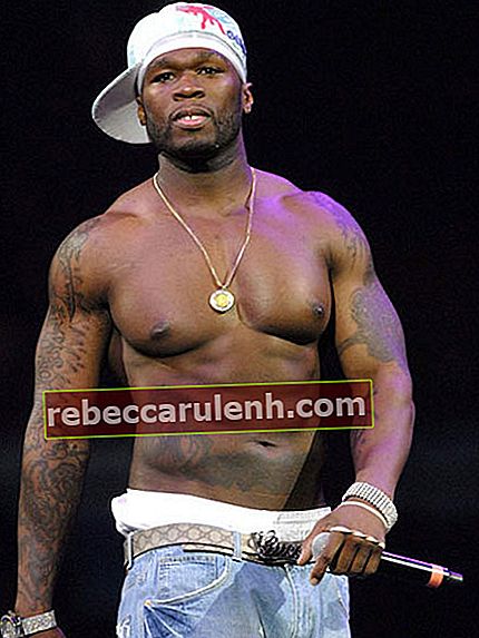 50 Cent без рубашки