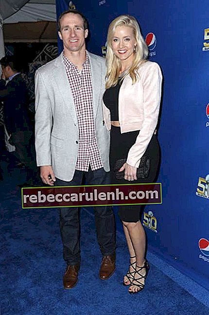 Дрю Брис и Бриттани на церемонии вручения награды Pepsi Rookie of the Year 2015 в феврале 2016 года