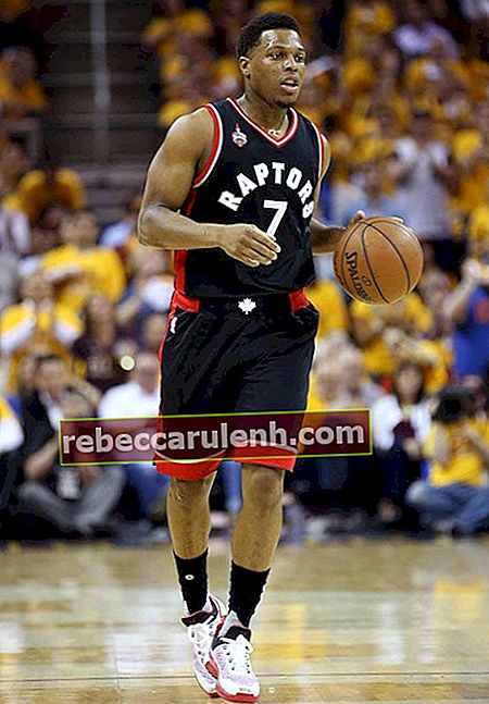 Кайл Лоури управляет мячом во время пятой игры финала Восточной конференции НБА 2016 между Toronto Raptors и Cleveland Cavaliers 