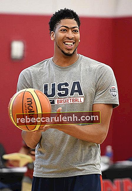 Энтони Дэвис во время тренировочного сбора национальной сборной США 12 августа 2015 года в Лас-Вегасе, Невада.