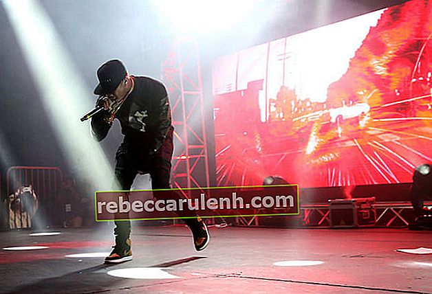 Выступление Tyga в Голливуде, Калифорния, в Siren Studios, 9 мая 2015 г.