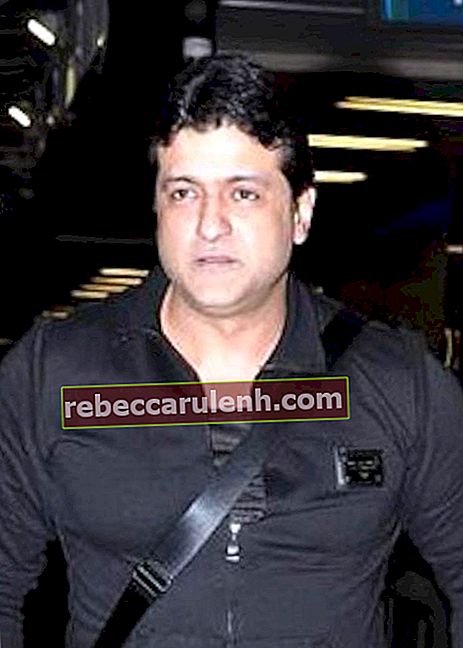 Armaan Kohli clicked at the International Airport in 2013