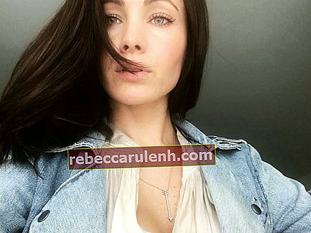Ksenia Solo parla di skincare in un selfie su Instagram nel febbraio 2018
