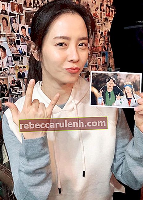 Song Ji-Hyo, както се вижда в Instagram Post през март 2020 г.