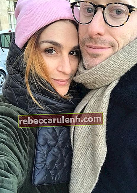 Ая Кеш със съпруга си в края на декември 2019 г. пожела на всички щастлива нова година