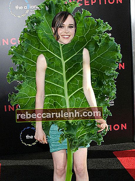 Ellen Page porte une énorme feuille de chou frisé.