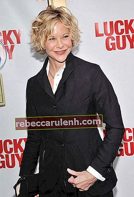 Meg Ryan assiste à la soirée d'ouverture de Broadway 'Lucky Guy' au Broadhurst Theatre le 1 avril 2013 à New York City