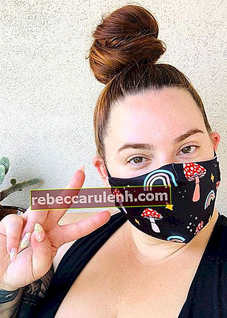 Tess Holliday trägt eine Gesichtsmaske während der Corona-Krisenzeit im August 2020