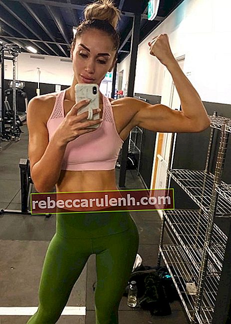 Chontel Duncan montrant son physique tonique dans un selfie de gym en juin 2018