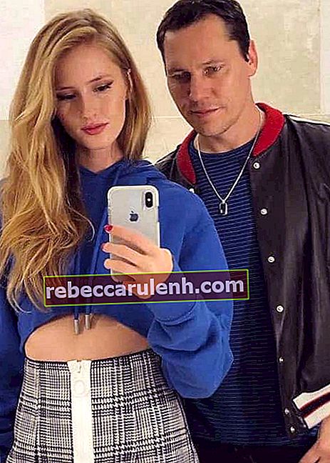 Annika Backes и DJ Tiësto в селфи в Instagram през декември 2017 г.