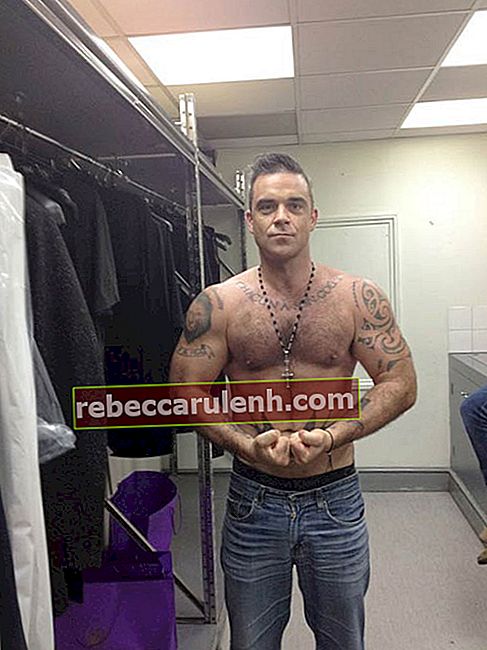 Robbie Williams hemdloser Körper