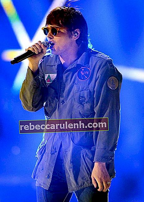 Gerard Way au festival de musique iHeartRadio 2012