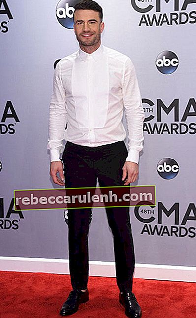 Сам Хънт по време на наградите CMA 2014