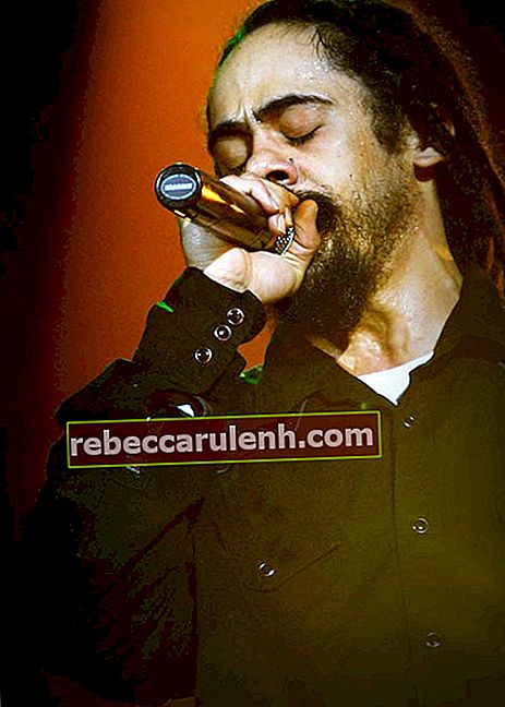 Damian Marley chantant au Castillo Marroquín, Bogotá en novembre 2011
