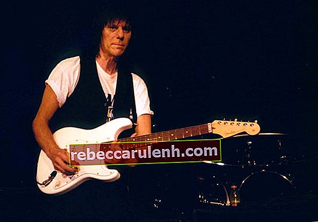 Jeff Beck tritt im Februar 2001 live im Commodore Ballroom in Vancouver, British Columbia, Kanada auf