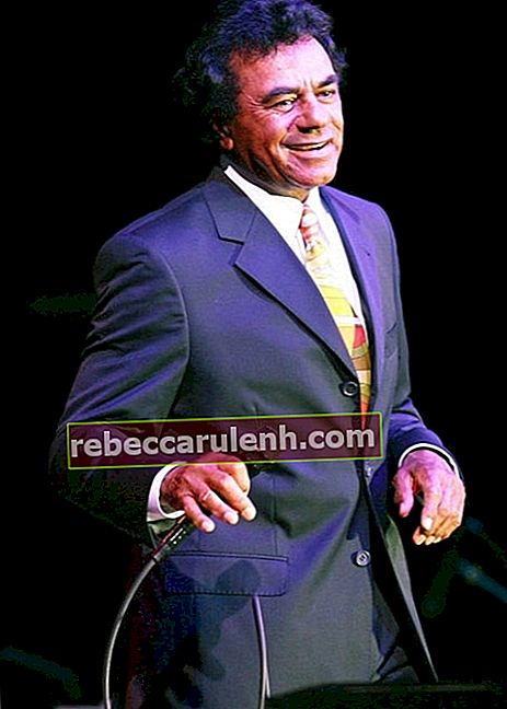 Johnny Mathis nella foto in concerto al Chumash Casino Resort di Santa Ynez, in California, il 25 maggio 2006
