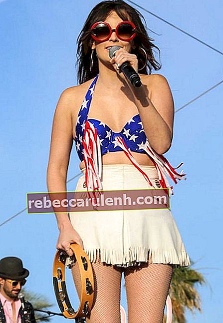 Kacey Musgraves fonctionne à 2015 Stagecoach California's Country Music Festival à Indio