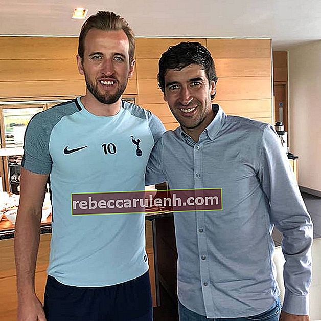 Harry Kane avec l'ancien footballeur espagnol Raúl González en mai 2018