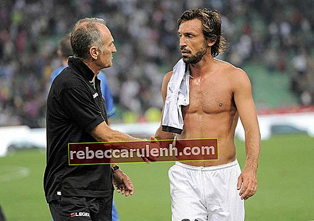 Andrea Pirlo si congratula con l'allenatore dell'Udinese Calcio Francesco Guidolin dopo la vittoria della Juventus FC nel 2014