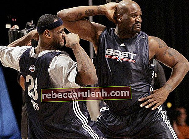 Shaquille O'Neal and LeBron James dancing together during NBA All Star basketball practice in February 2007