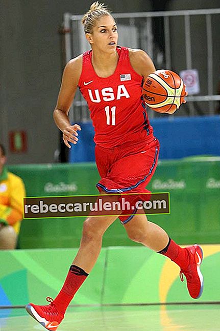 Elena Delle Donne en action lors d'un match contre le Canada aux Jeux Olympiques de 2016 à Rio, Brésil