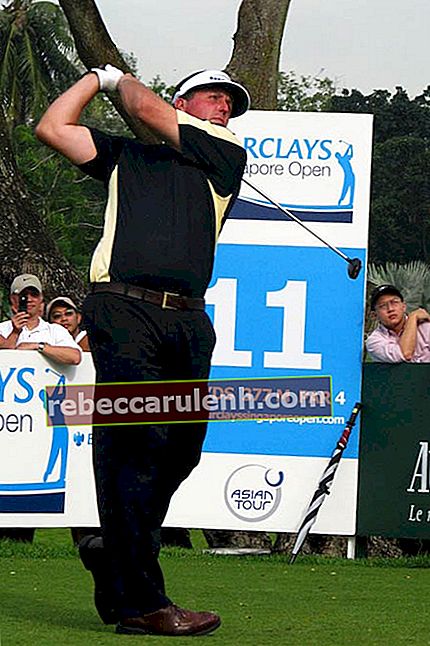 Phil Mickelson jouant au golf au Barclays Singapore Open 2007
