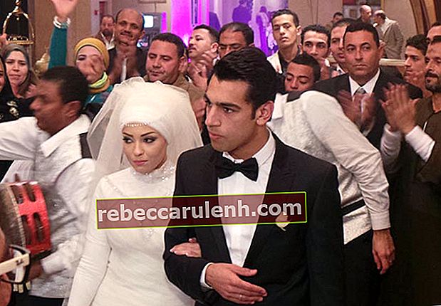 Mohamed Salah e Magy Salah il giorno del matrimonio