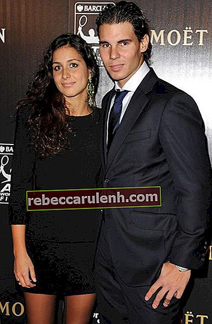 Рафаел Надал с годеницата си Мария Франциска Перело на гала турнира на Барклейс ATP World Tour през 2011 г.