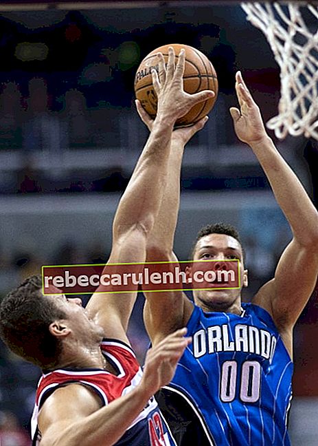 Арън Гордън от Орландо Маджик в действие срещу Washington Wizards по време на играта на 15 ноември 2014 г. във Verizon Center във Вашингтон