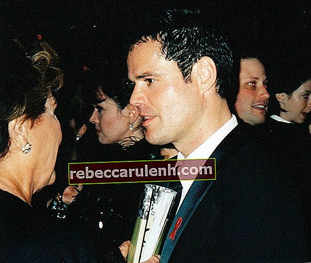 Донни Осмонд на церемонии вручения премии "Эмми" 1998 года