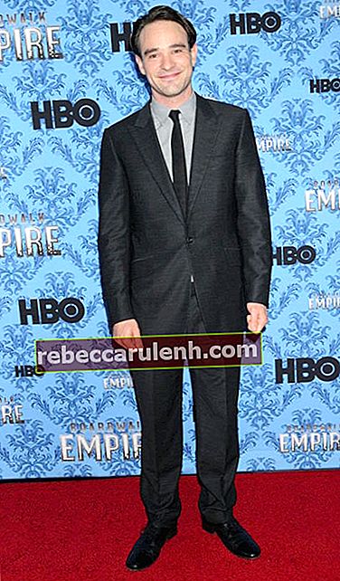 Чарли Кокс на премиерата на сезон 3 на Boardwalk Empire в Ню Йорк