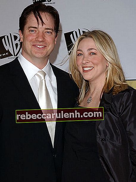 Брендън Фрейзър и бившата му съпруга Афтън Смит пристигат на 11-те годишни награди на критиците в Гражданската аудитория на Санта Моника в Калифорния на 9 януари 2006 г.