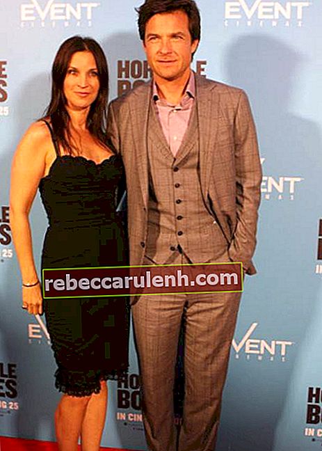 Jason Bateman et Amanda Anka lors de la première d'Horrible Bosses en août 2011