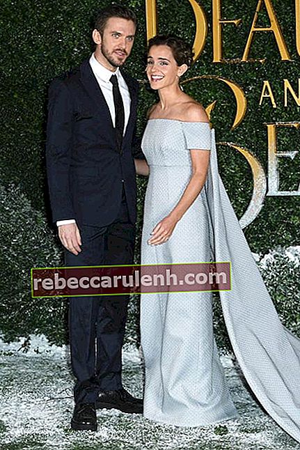 Dan Stevens avec sa co-star Emma Watson à Spencer House, Londres pour la première de Beauty and the Beast en février 2017