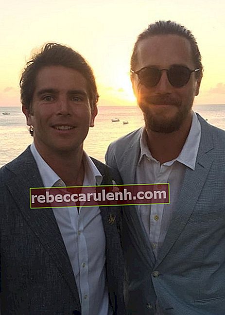 Ben Robson comme on le voit sur une photo prise avec son jeune frère James en novembre 2018 à la Barbade