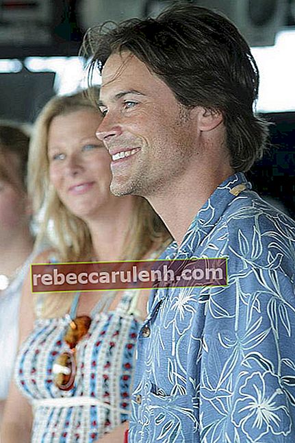 Роб Лоу с женой Шерил Беркофф в 2003 году.