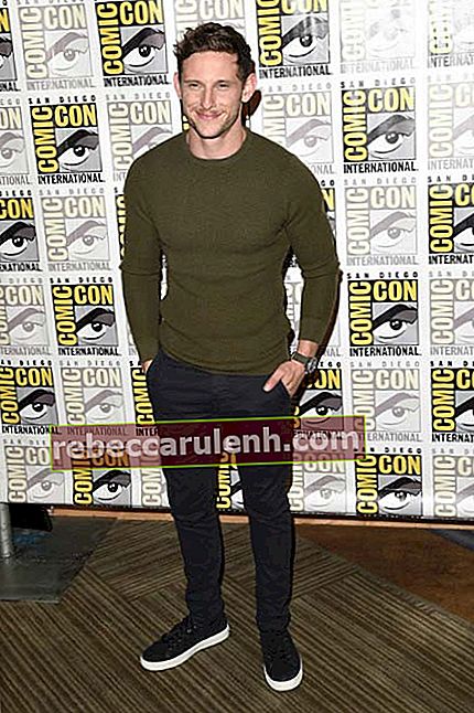Джейми Бел в пресцентъра на 20th Century Fox по време на Comic-Con International през юли 2015 г.