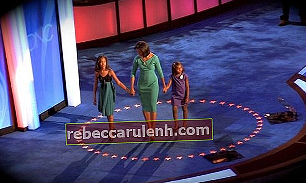 Sasha (rechts) kommt mit ihrer Mutter und ihrer Schwester zum Democratic National Convention 2008 an