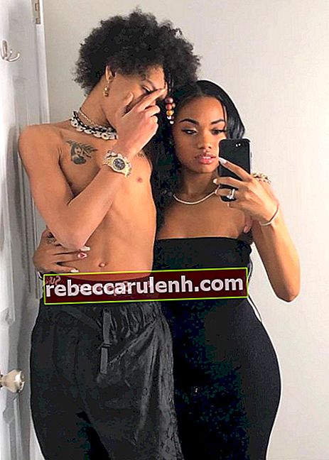 Mateo Bowles et Cleopatra Dues dans un selfie en décembre 2018