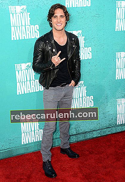 Диего Бонета по време на MTV Movie Choice Awards 2012.
