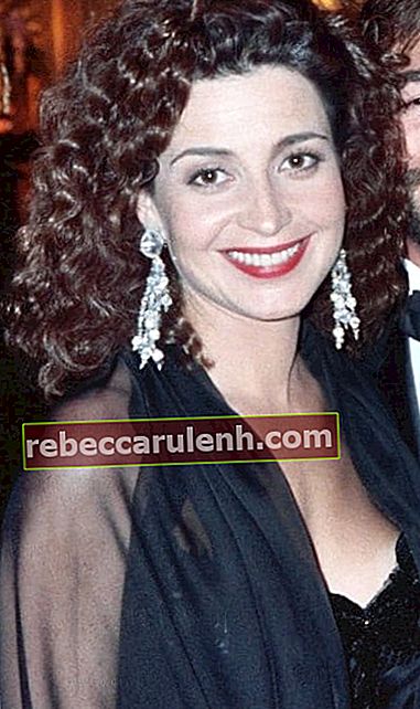 Annie Potts agli Emmy Awards nel 1989