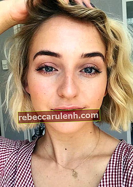 Rosa van Iterson in un selfie su Instagram visto a maggio 2018