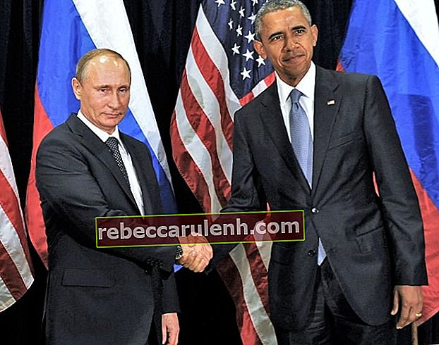 Президентът Владимир Путин (вляво) и президентът на Съединените американски щати Барак Обама, докато проведоха двустранна среща в кулоарите на Общото събрание на ООН през септември 2015 г.