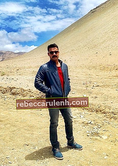 Tovino Thomas sur une photo prise à Magnetic Hill au Ladakh en juillet 2019