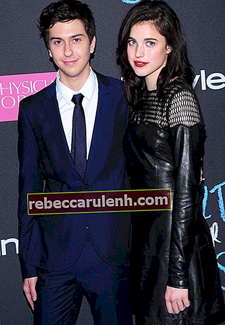 Nat Wolff i Margaret Qualley podczas premiery 