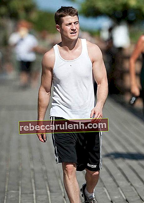 Ben McKenzie joggt im November 2016 in Miami Beach