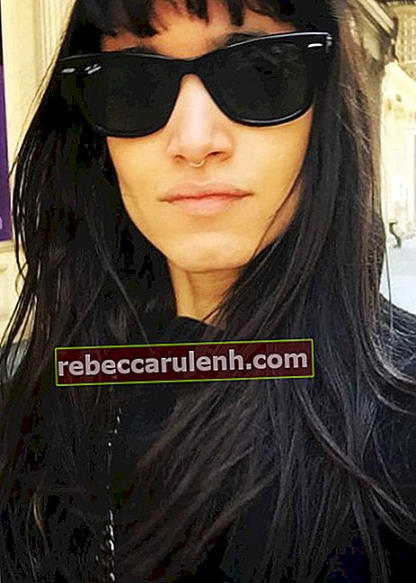 Sofia Boutella in un selfie su Instagram visto a marzo 2017