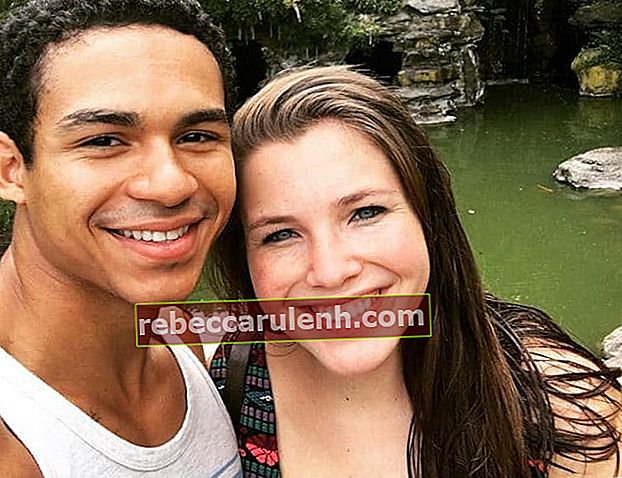 Noah Gray-Cabey avec sa petite amie en août 2016