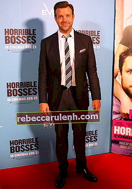 Джейсън Судейкис на премиера „Ужасни босове“ през 2011 г.